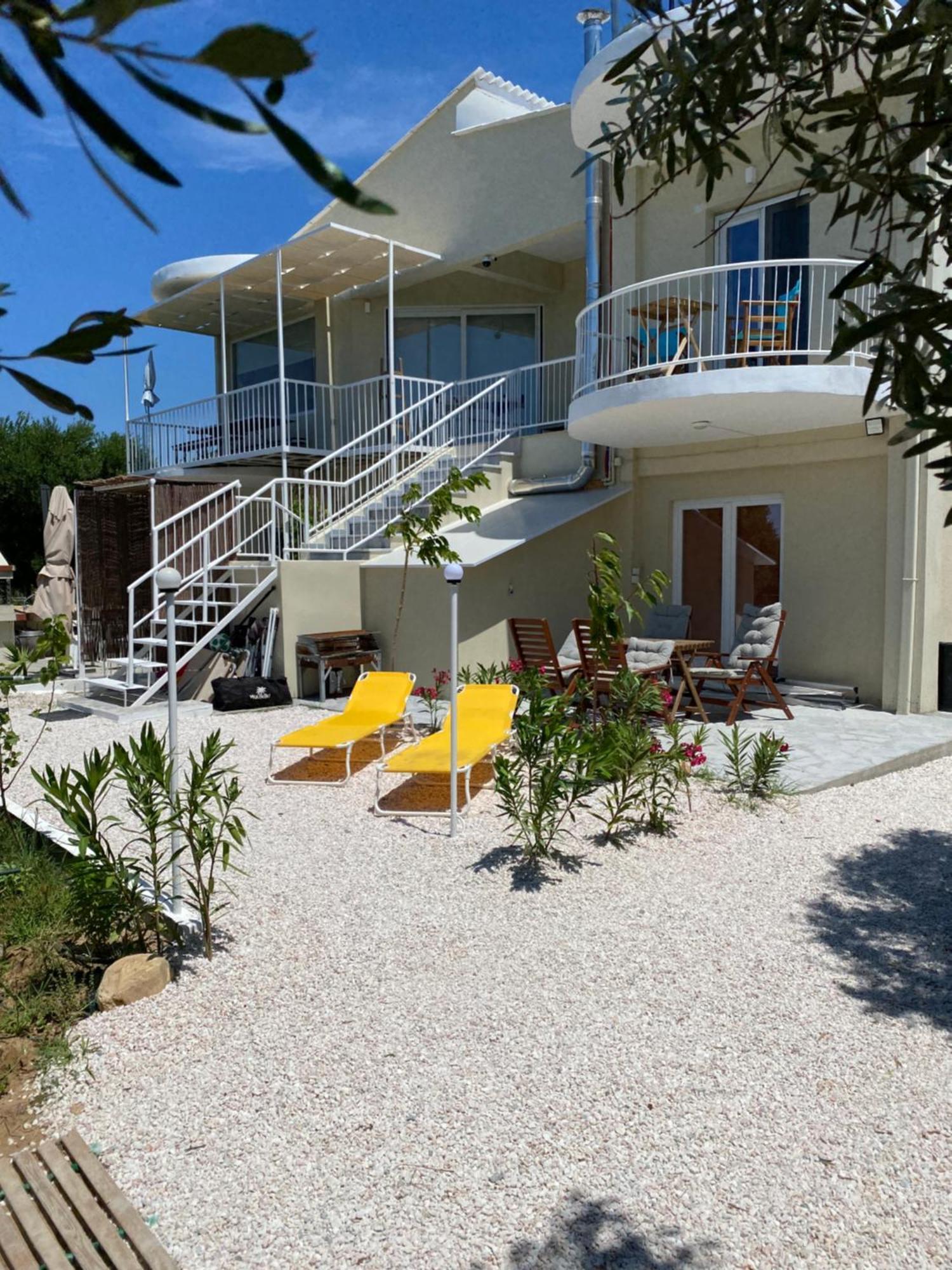 Villa Olymp Nea Poteidaia Exterior photo